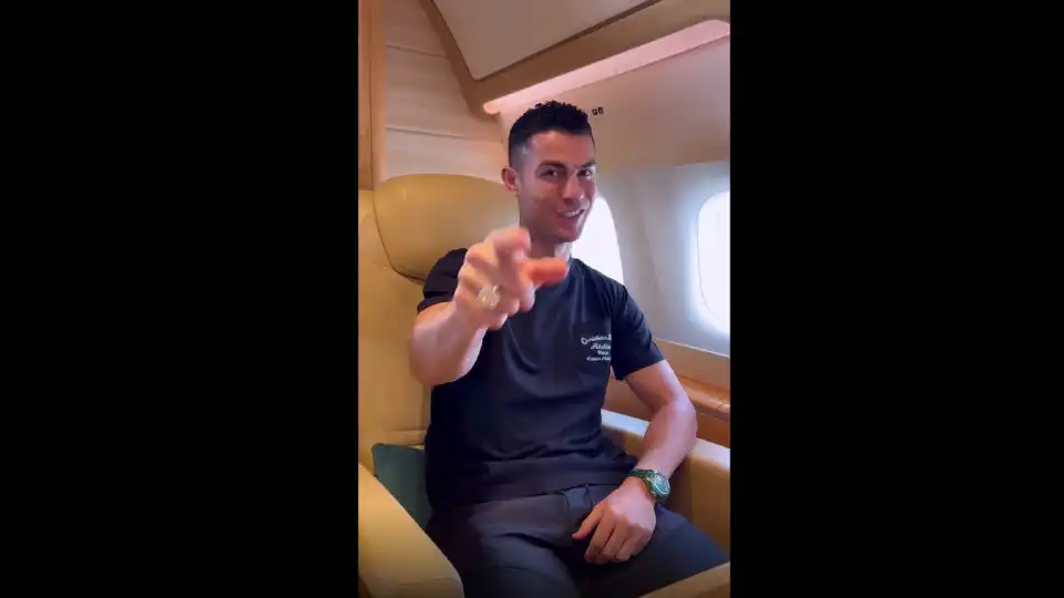 Cristiano Ronaldo a caminho da Arábia Saudita: "Vemo-nos em breve"