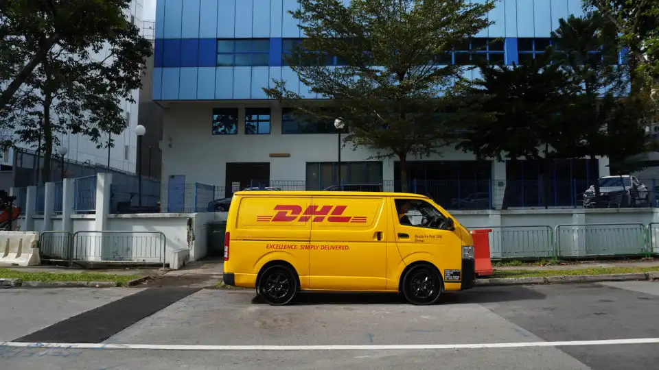 DHL já falou com autarquias para mudar fluxos de entregas 