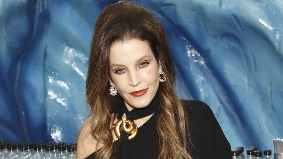 Lisa Marie Presley parecia um pouco "frágil" nos Globos de Ouro