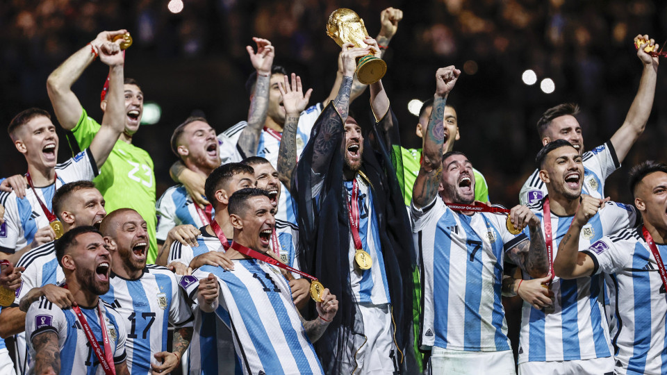 Ibrahimovic arrasa Argentina e só poupa Messi: "Não ganham mais nada"