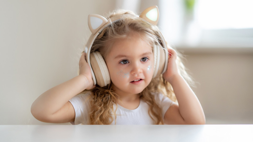 Os headphones mais indicados para crianças