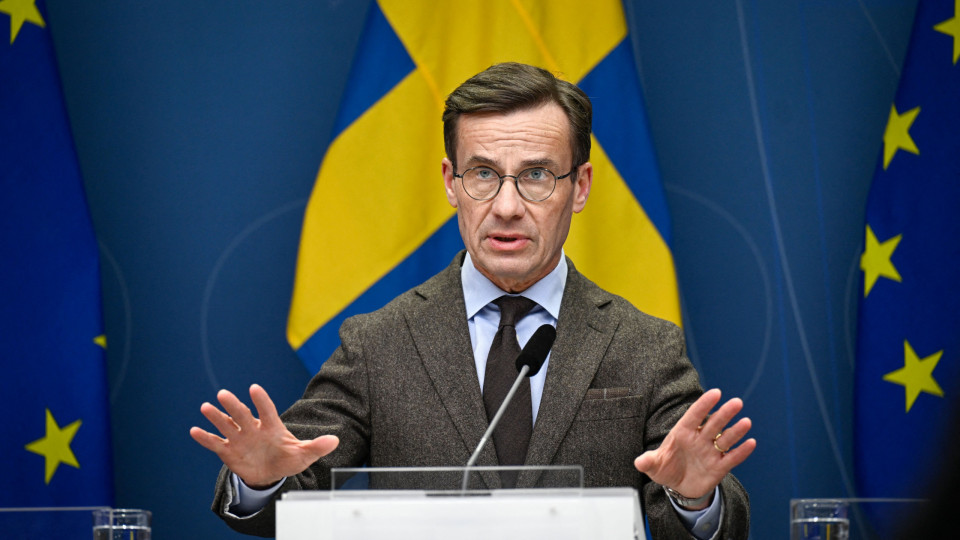 Suécia diz que quer voltar a negociar com Turquia a adesão à NATO