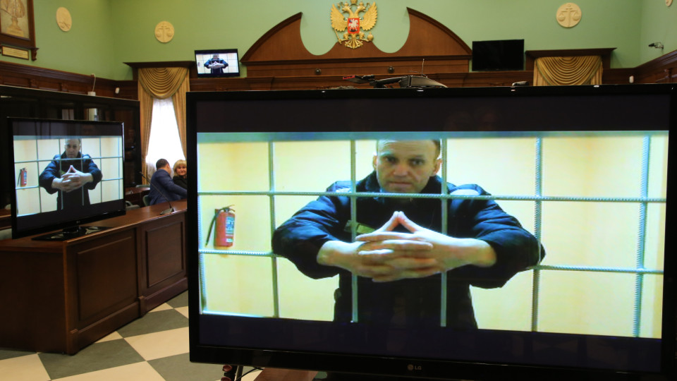 Pelo menos 90 detidos na Rússia por apoio ao opositor Alexei Navalny