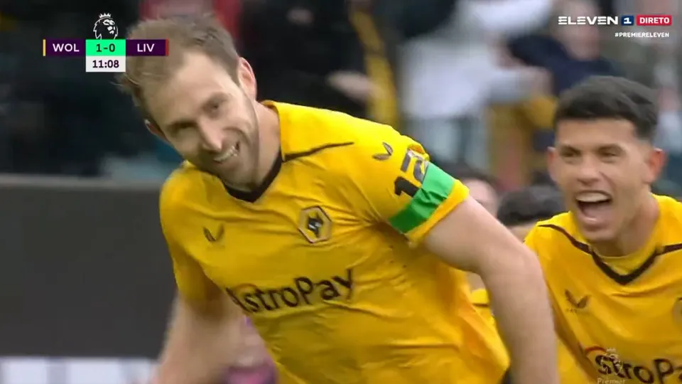 Haverá estreia melhor? Dawson 'fuzilou' assim a baliza do Liverpool