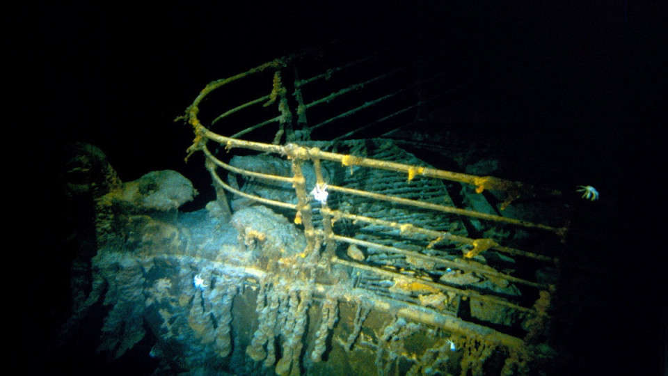 Submarino que leva turistas a ver Titanic desapareceu. Buscas decorrem