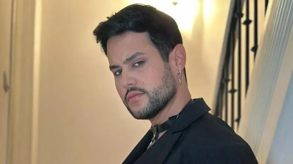 Bruno Almeida fala em "ex-namorado abusivo" que trabalha com Mimicat