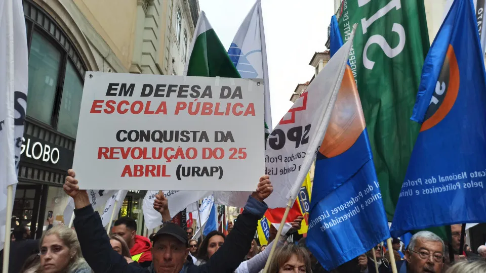Conselho de Ministros aprova novo regime de recrutamento de professores