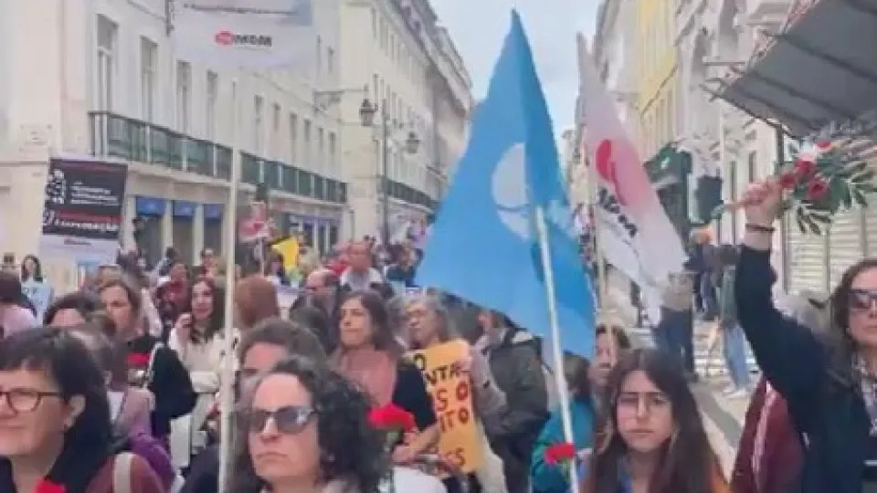 "Mil razões para lutar". As imagens de mulheres e das suas reivindicações