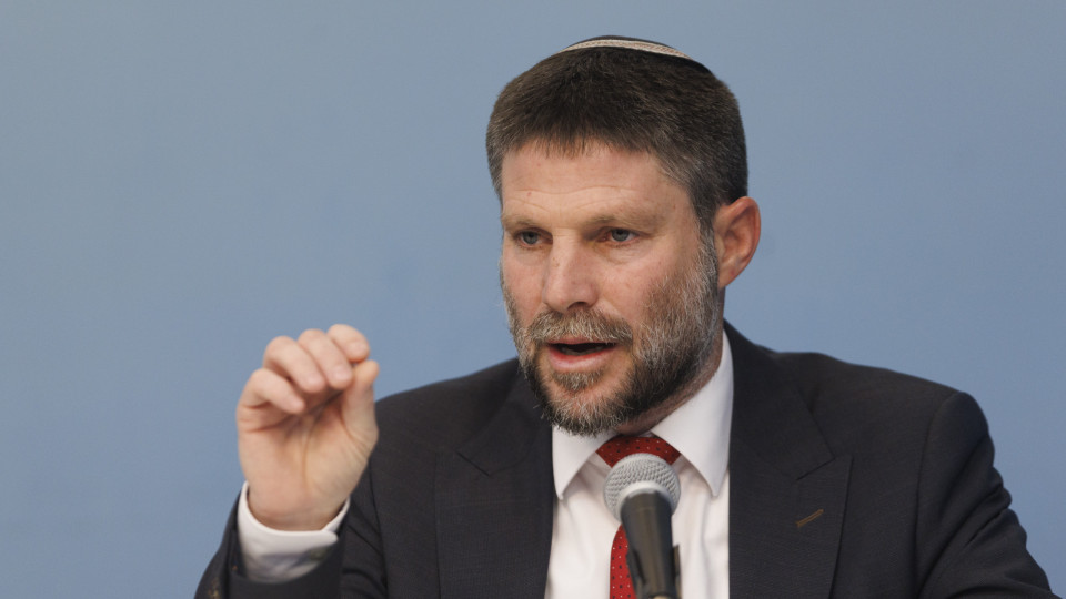 Ministro das Finanças israelita pede alargamento do Governo de emergência