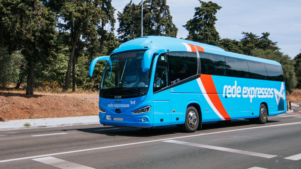 Viagens da rede Expressos entre Lisboa e Porto suspensas até às 20h00