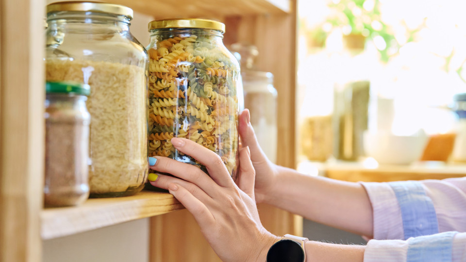 Eis os alimentos que deve ter sempre em casa (palavra de nutricionista)