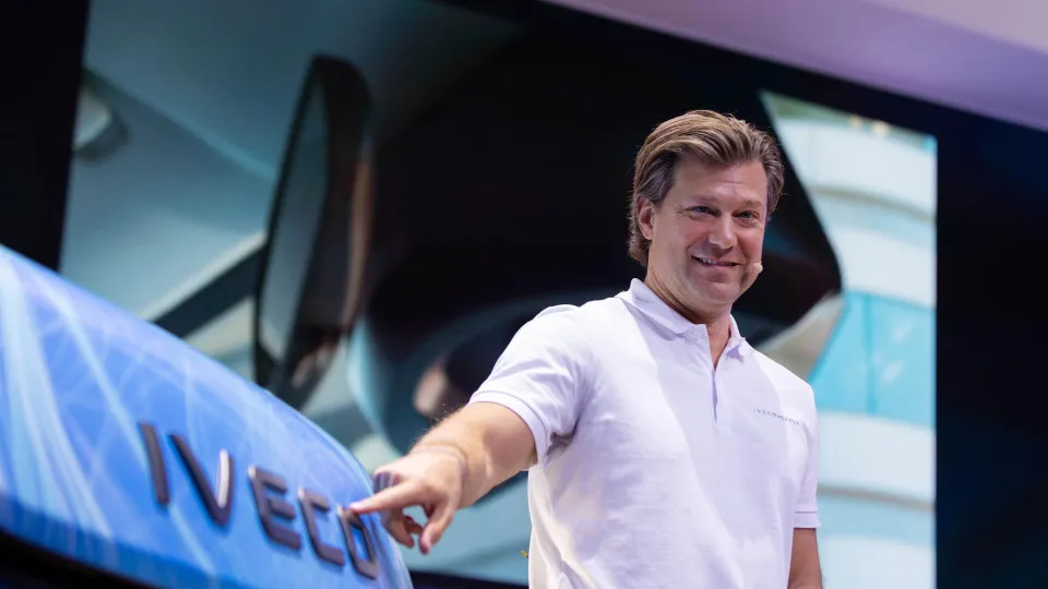CEO da Iveco e a aposta nos elétricos: "Vão transformar a Europa em Cuba"