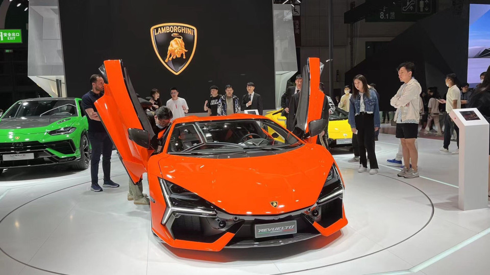 Nunca se venderam tantos Lamborghini como em 2023. Houve recorde absoluto