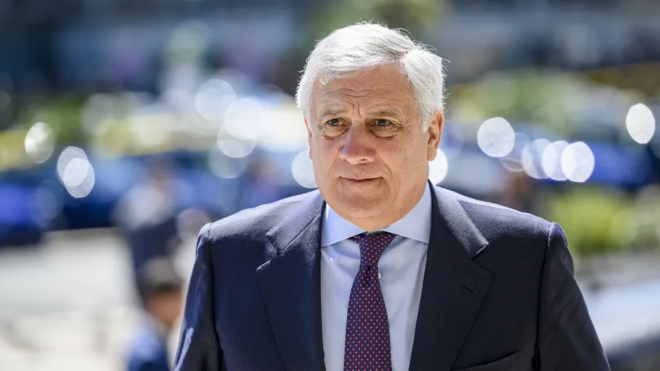 Roma expulsa dois funcionários da embaixada russa por espionagem