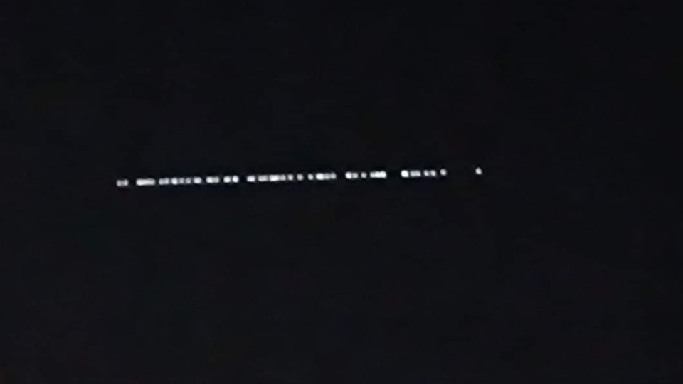 "Um comboio de luzes no céu". Satélites da SpaceX passaram por Portugal