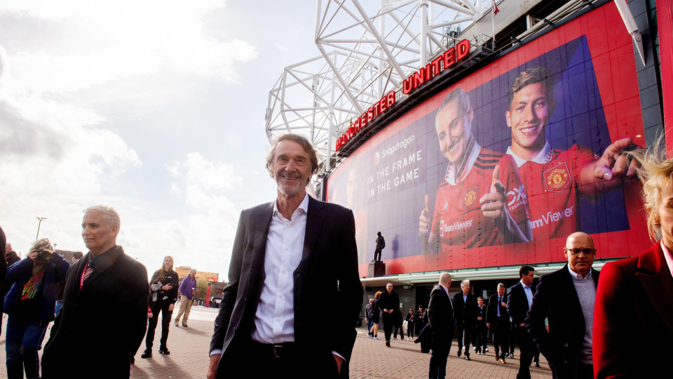 Novo coproprietário do Manchester United quer construir um novo estádio