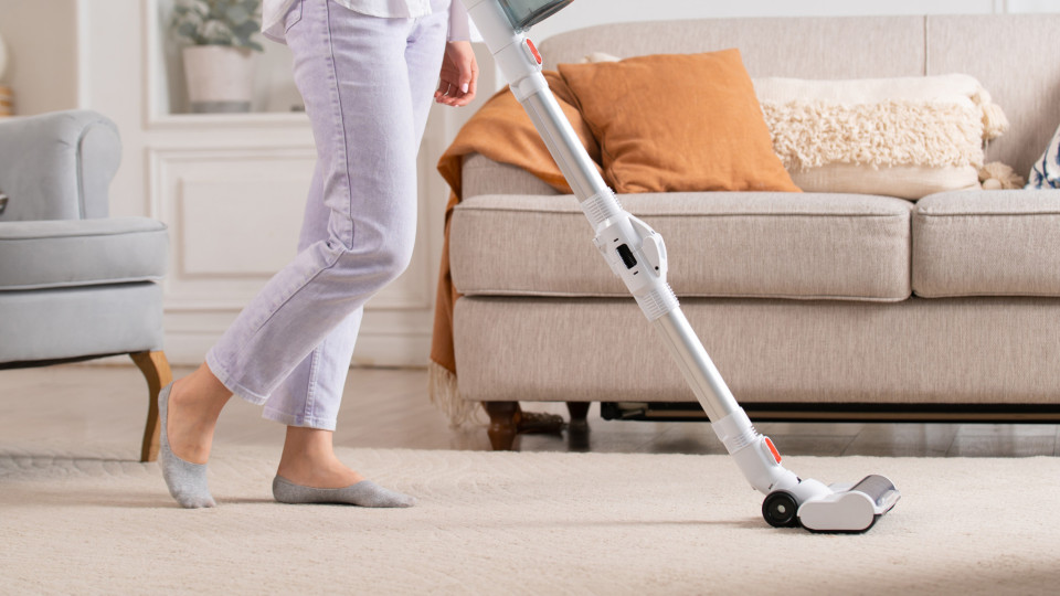 You're probably making this mistake when you vacuum your home