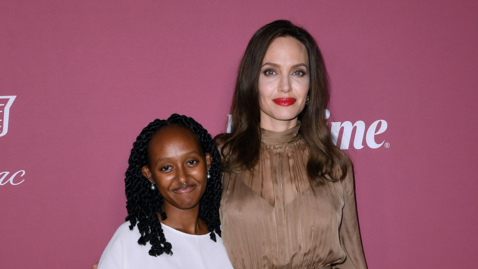 Angelina Jolie inseparável de Zahara. Mãe e filha viajam juntas
