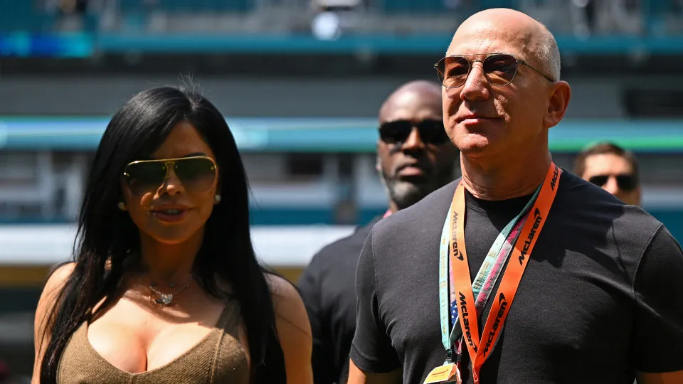 Casamento em breve! Jeff Bezos e Lauren Sanchez estão noivos