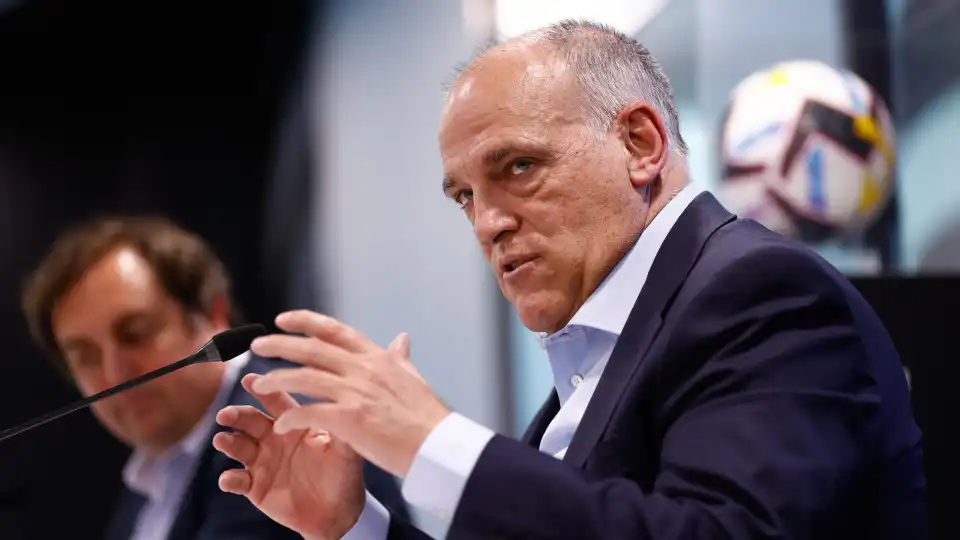 Tebas volta a arrasar Rubiales: "Um louco a tocar nos genitais..."