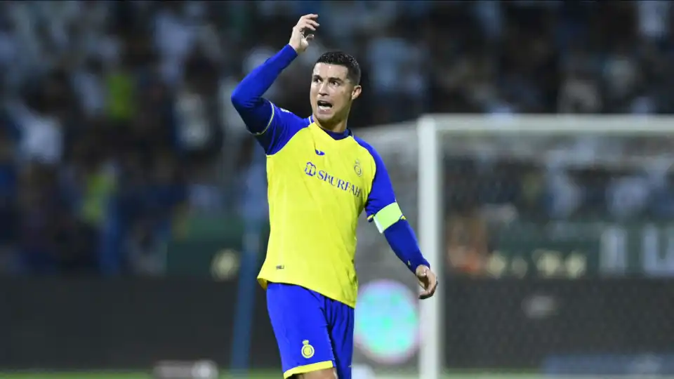 Estalou a polémica. FIFA proíbe Al Nassr, de CR7, de inscrever jogadores