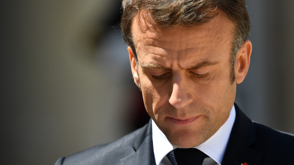 "Um adolescente morto é inexplicável, indesculpável", diz Macron