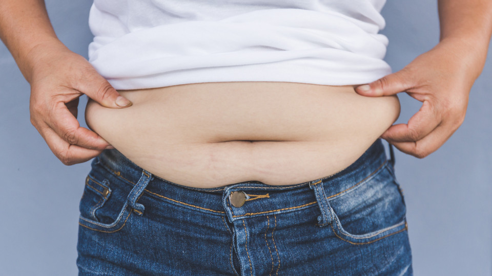Atenção ao aumento da gordura visceral. Estudo diz que afeta o cérebro