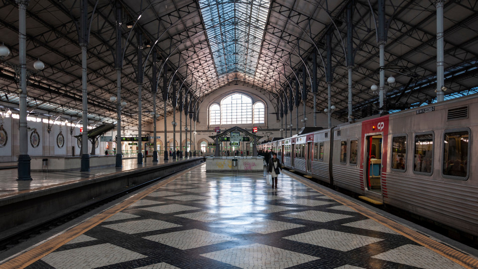 Homem detido por pontapear com violência vigilante da estação do Rossio 