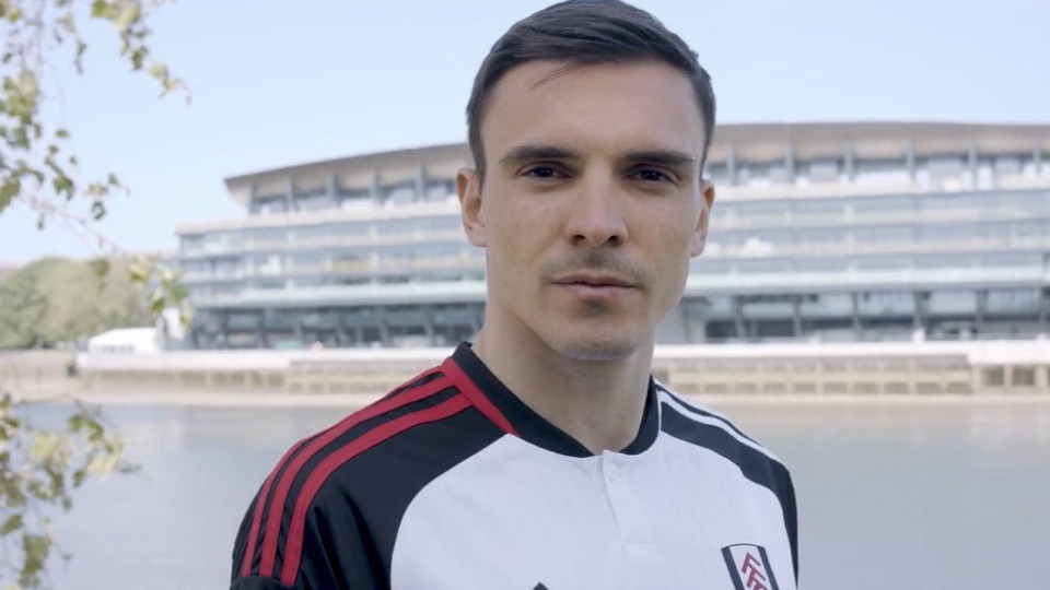 Fulham apresenta novo equipamento e adeptos só falam de... Palhinha