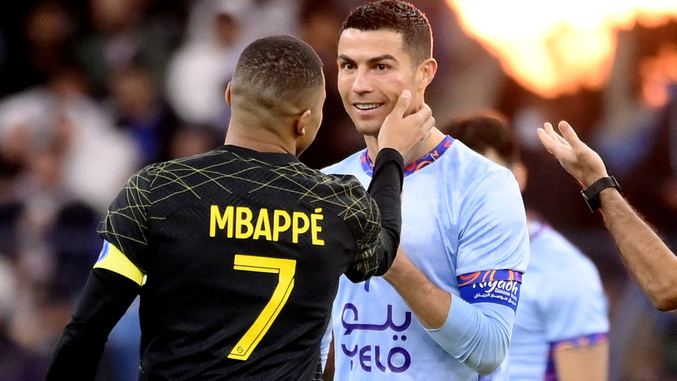 Mbappé admite: "Quem ama Cristiano Ronaldo não sabe o quão bom é Messi"