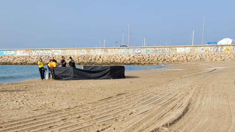 Corpo de criança encontrado em praia espanhola estava no areal há dias