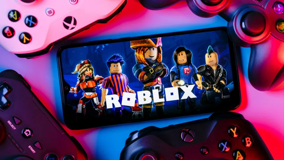 Roblox vai banir utilizadores com menos de 13 anos de certas experiências