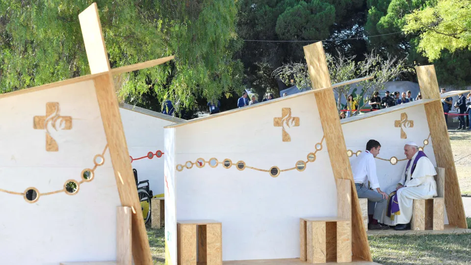 "Experiência diferente". Milhares confessaram-se no Parque do Perdão