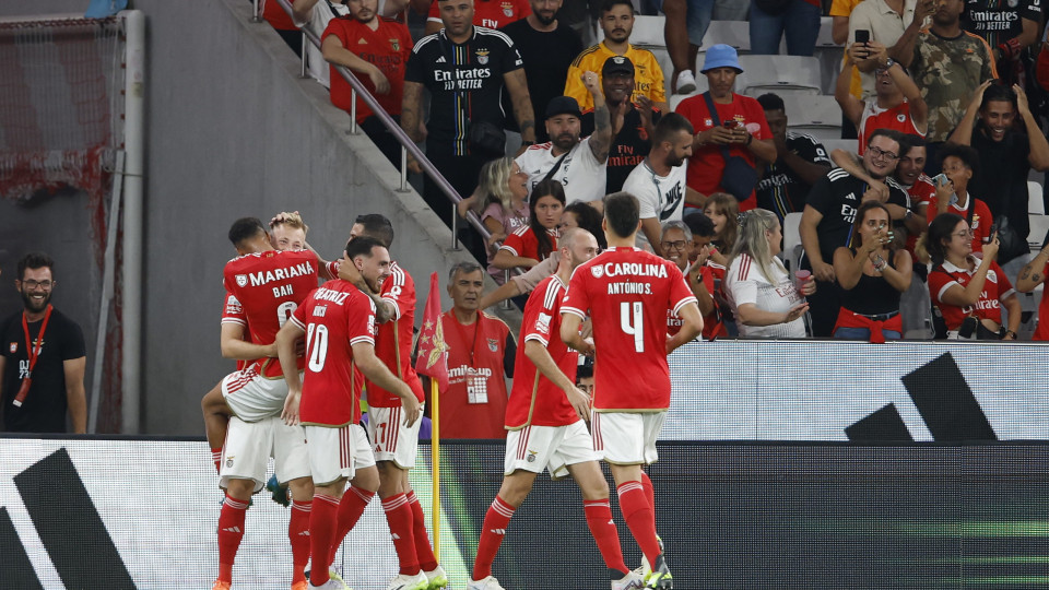 Benfica chama Casper para espantar 'fantasmas' do Bessa e vencer Estrela