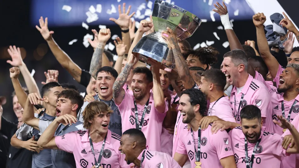 NASHVILLE, TENNESSEE - AUGUST 19: Lionel Messi #10 of Inter Miami hoist the trophy with his teammates after defeating the Nashville SC to win the Leagues Cup 2023 final match between Inter Miami CF and Nashville SC at GEODIS Park on August 19, 2023 in Nas