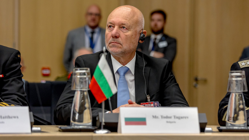 Bulgária e NATO debatem resposta de Sófia ao bloqueio russo no Mar Negro