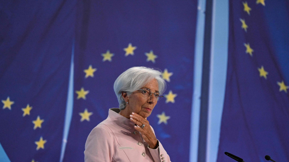 Lagarde garante que BCE "está ciente" de impactos para famílias