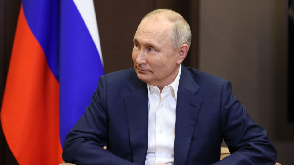 Parlamento russo aprova saída do tratado que proíbe testes nucleares