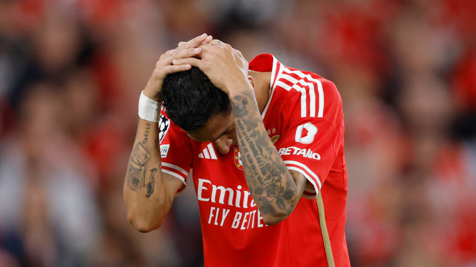 Benfica vive pesadelo austríaco e arranca em falso na Champions