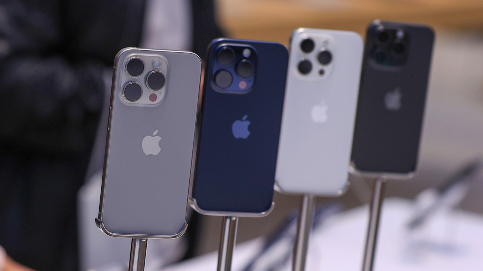 Há três iPhones que vão deixar de ser vendidos pela Apple