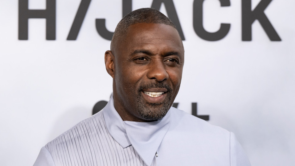 Idris Elba recorreu à terapia para lidar com vício no trabalho