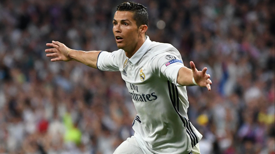 La Liga compara Cristiano Ronaldo e Jude Bellingham: "Diferentes, mas..."