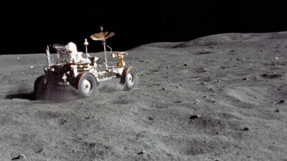 Astronautas podem vir a conduzir veículos em estradas na Lua