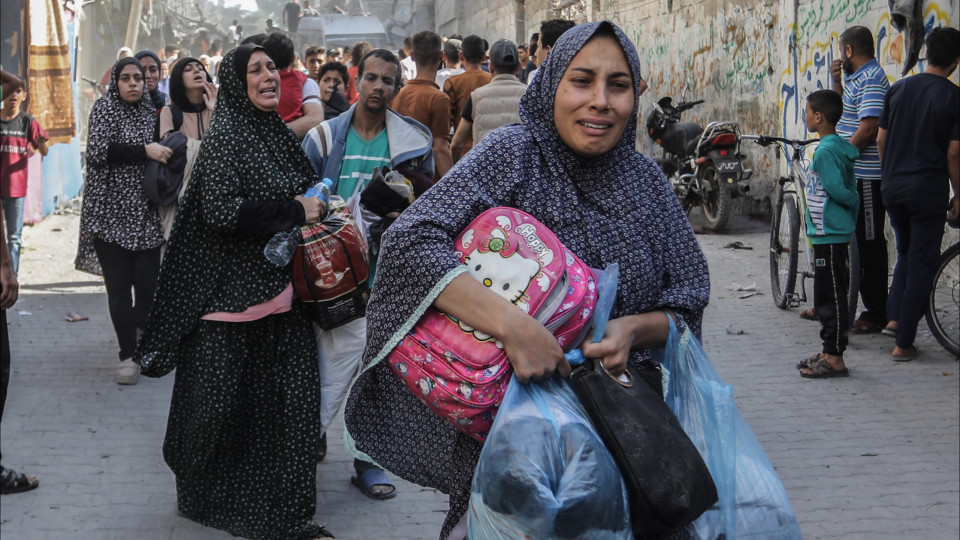 Primeiro grupo de estrangeiros deixa hoje Gaza para o Egito