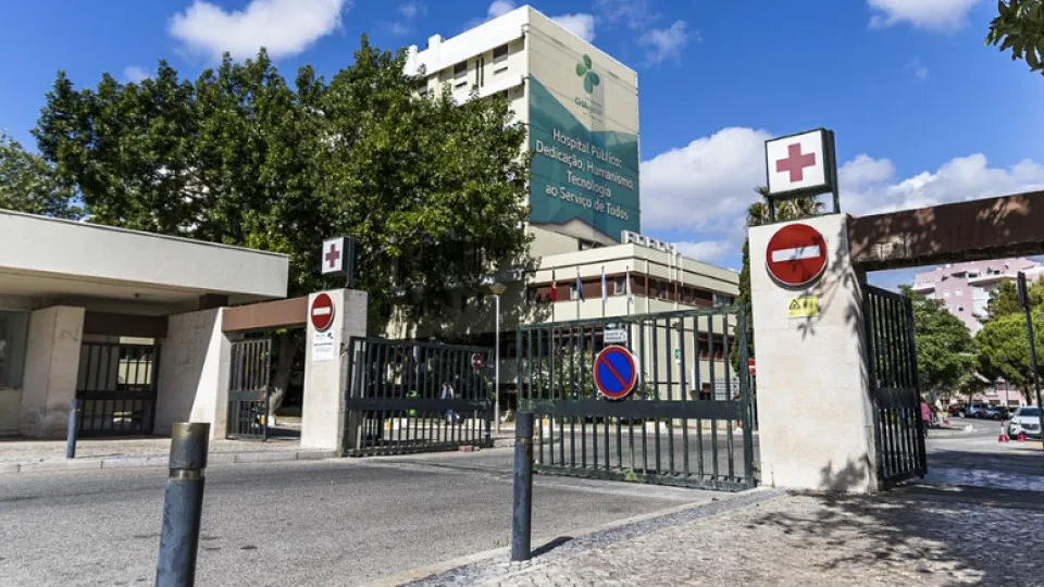 Paciente com AVC atendido após 2h devido a atraso. ERS a "analisar" caso