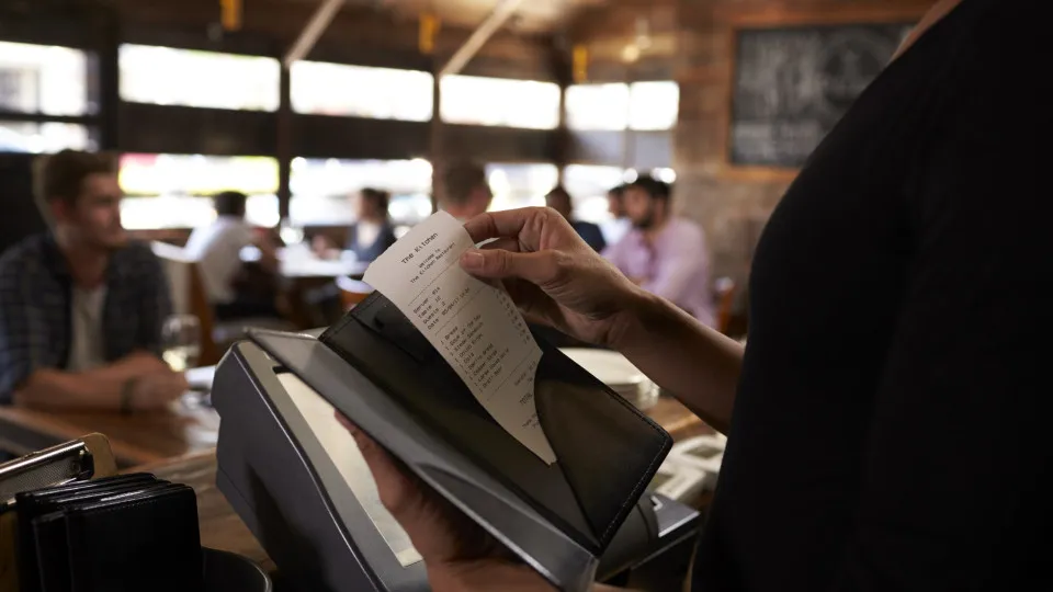 Conta do restaurante foi superior a 100€? Há algo que deve saber