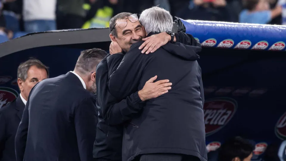 Sarri chamou Mourinho de "chato do caraças". Saiba qual foi a resposta