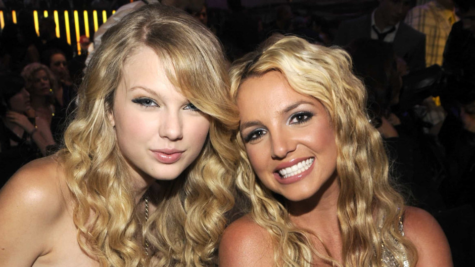 Britney Spears recorda fotografia com jovem fã (era Taylor Swift)