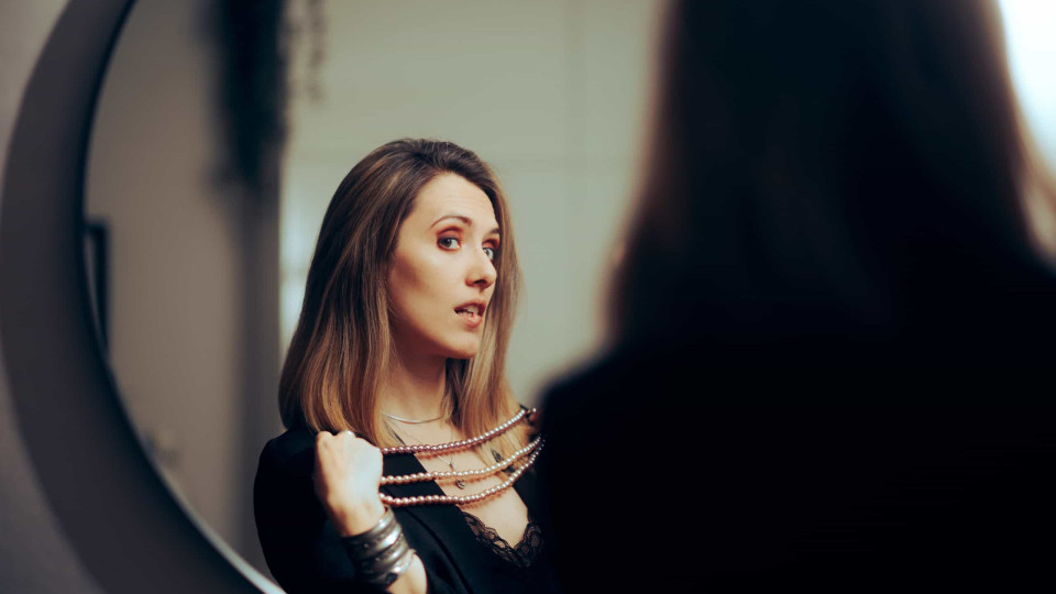 Cinco sinais de que está a (tentar) discutir com alguém narcisista