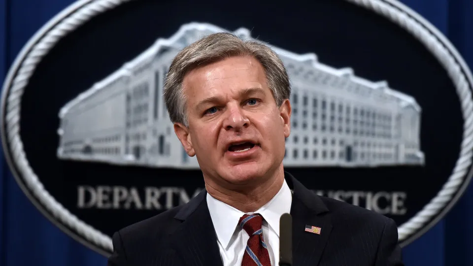 "Não é fácil". Diretor do FBI vai demitir-se antes de Trump tomar posse